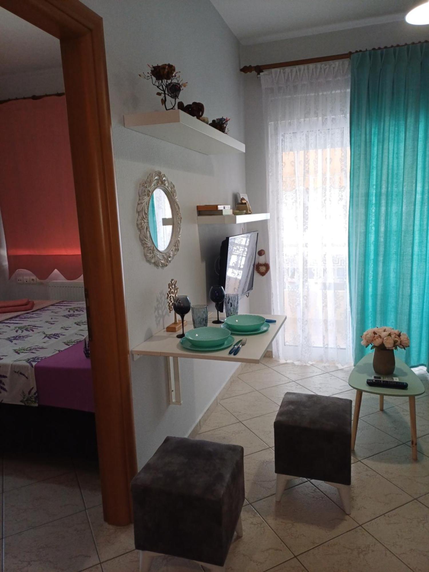 Pineparkview Apartment อเล็กซานโดรโพลิส ภายนอก รูปภาพ