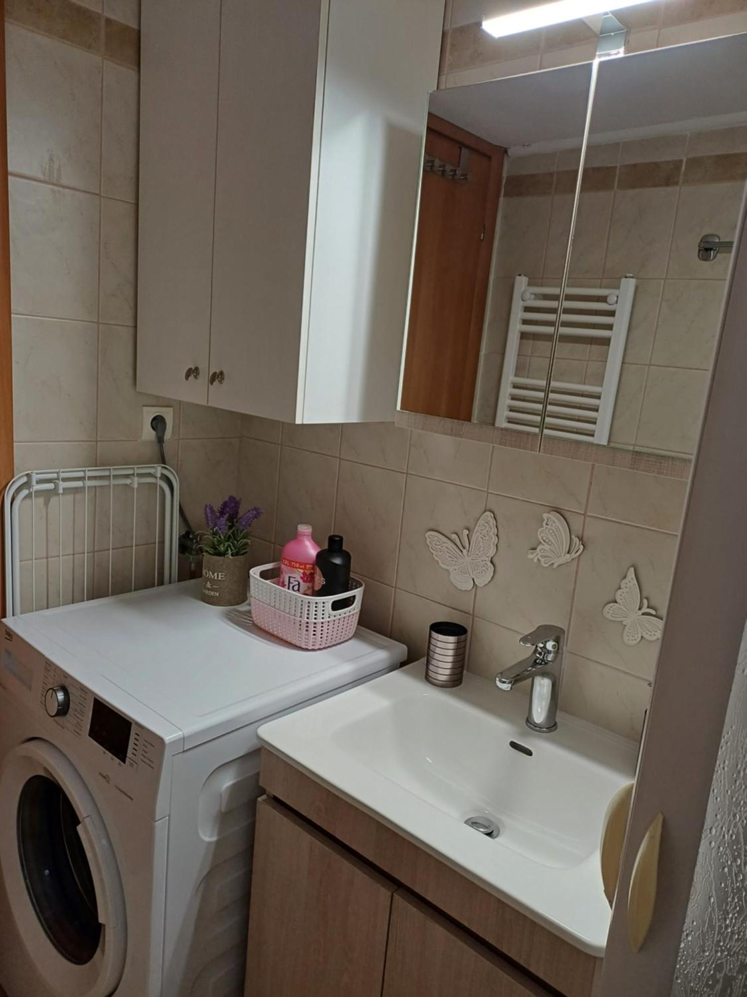 Pineparkview Apartment อเล็กซานโดรโพลิส ภายนอก รูปภาพ